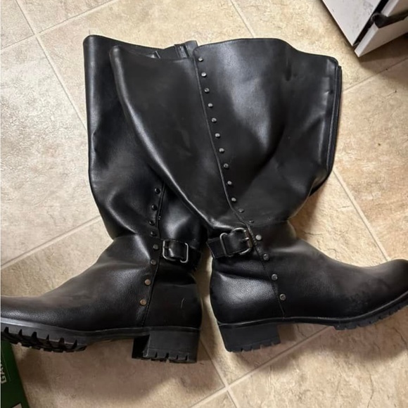 Pennington’s wide calf - 10w - Picture 2 of 2